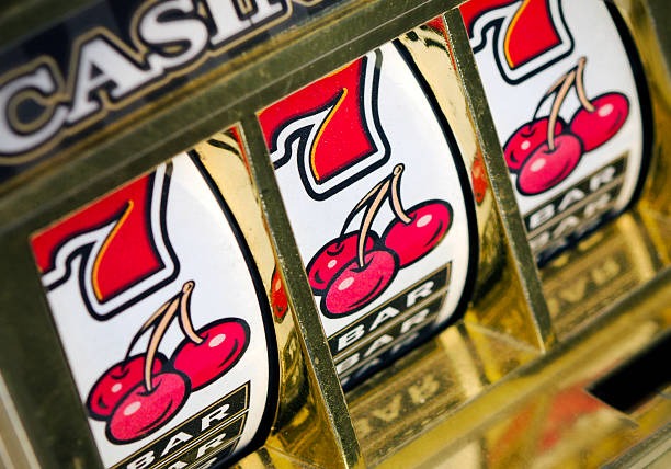 ibet77 platform interface showing slot tournaments, live-dealer tables, and sportsbook markets